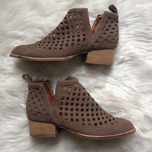 Jeffery Campbell Taggart Bootie